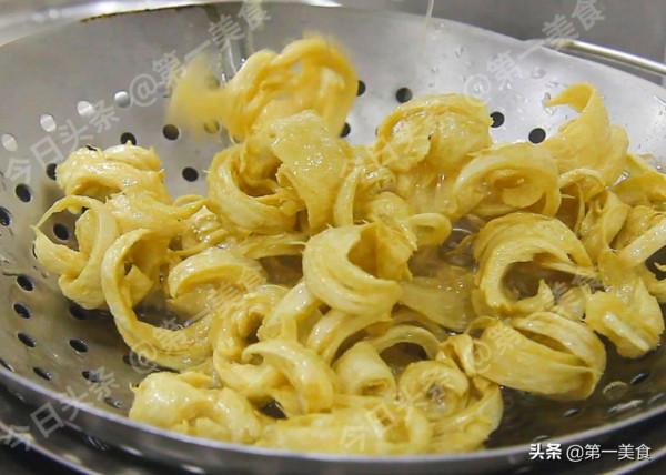 4道熱騰騰的乾鍋菜,有肉有菜,香辣開胃解饞,邊加熱邊吃真暖和 4道熱騰騰的乾鍋菜,有肉有菜,香辣開胃解饞,邊加熱邊吃真暖和