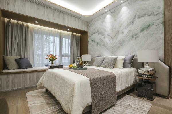 當代新風輕奢其形，張揚有度