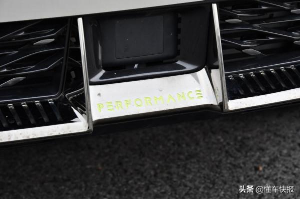 全新榮威RX5 PLUS產品力解讀:運動屬性突出,智聯體驗領先 全新榮威RX5 PLUS產品力解讀:運動屬性突出,智聯體驗領先