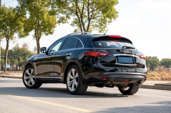 愛好者的成就裡，需要一輛大排自吸——二手英菲尼迪FX35