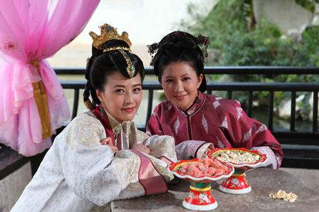 朱厚照胡作非為，寧王招兵買馬準備造反，婁妃苦勸寧王毫無效果