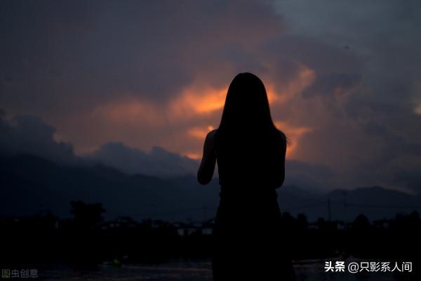 肺癌晚期，丈夫卻堅持讓她住在醫院，你以為是丈夫有情有義？