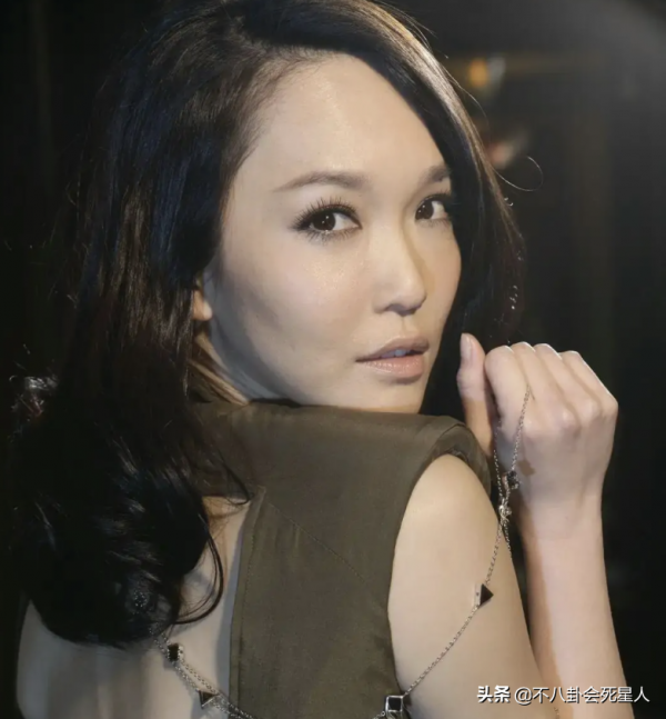 塌鼻子也絕美的女星，只服這3位，古裝都太驚豔