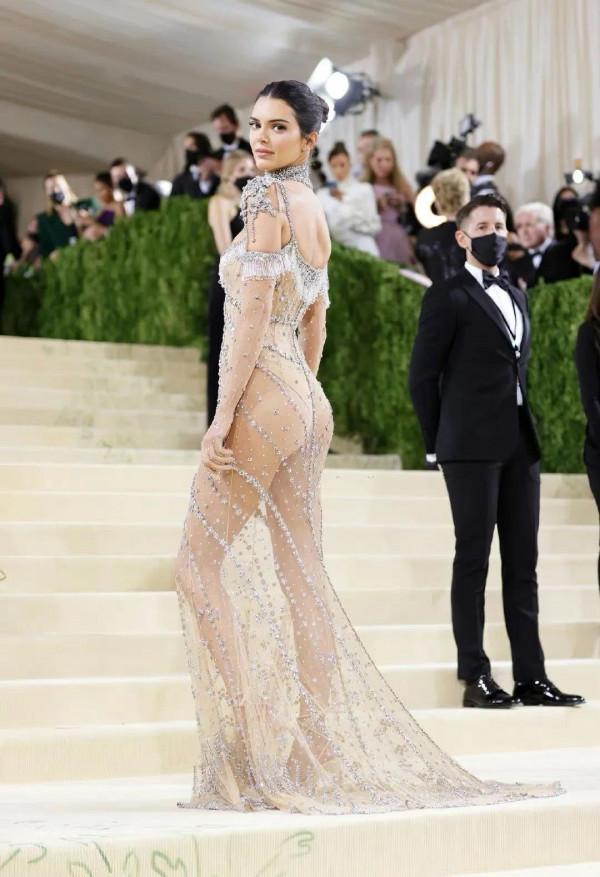 肯豆近期最新紅毯照 肯豆近期最新紅毯照