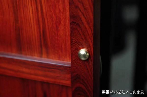 尚比亞紫檀萬字格茶水櫃