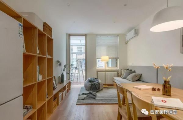 客廳不要傳統，長條桌布局可好？