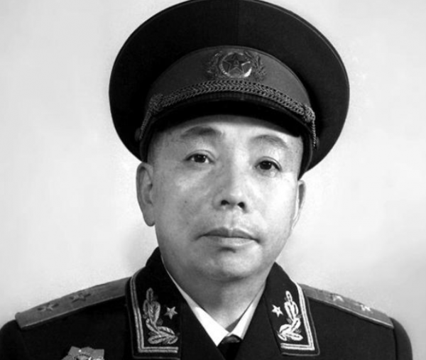 55年全軍大授銜，彭老總很多事親力親為，為何會被部分人誤解？