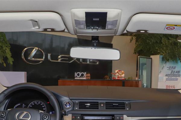 自己動手不求人，雷克薩斯CT改裝車輛內後視鏡自動防眩目功能！