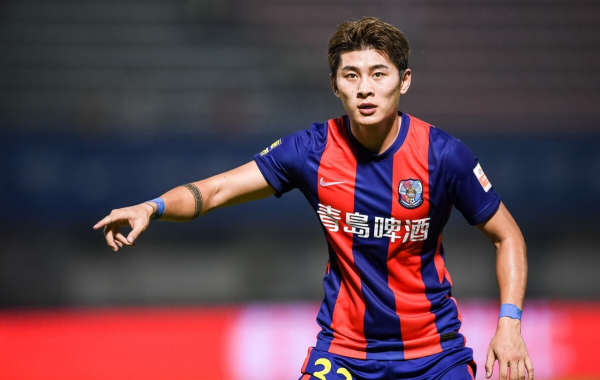津門虎1比2惜敗青島隊，主力中衛還受傷下場，李松益將挑大樑