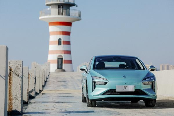 15萬有30萬級的既視感？試駕雷諾江鈴羿光耀豪華長續航版