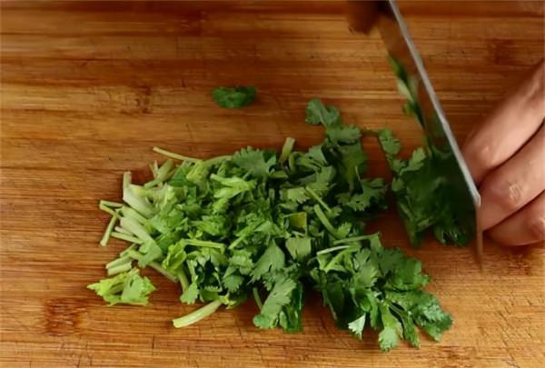 難怪飯店涼拌海帶絲那麼好吃,做法訣竅告訴你,脆嫩爽口又開胃 難怪飯店涼拌海帶絲那麼好吃,做法訣竅告訴你,脆嫩爽口又開胃