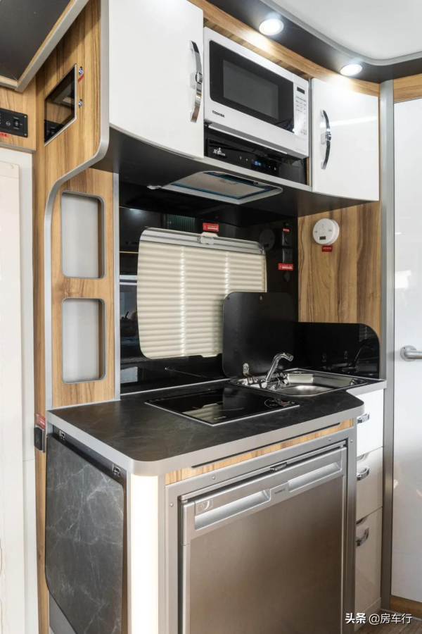 享舒適之旅,度羅馬假日,新星羅馬假日T600風尚款房車​ 享舒適之旅,度羅馬假日,新星羅馬假日T600風尚款房車​