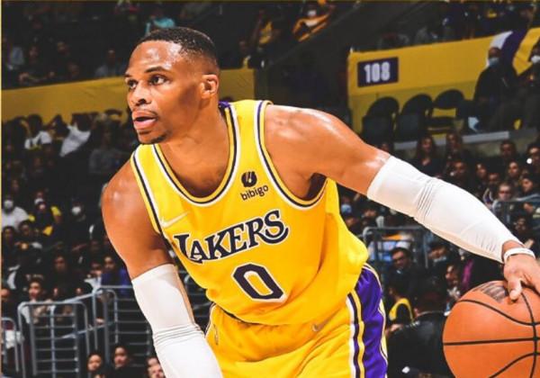 濃眉29分18板威少致命失誤,湖人遭雷霆逆轉 濃眉29分18板威少致命失誤,湖人遭雷霆逆轉