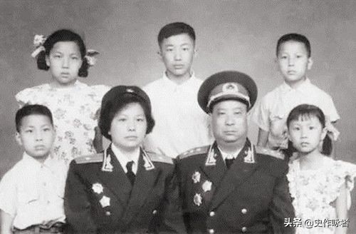 盤點開國將領中的十位獨臂將軍，半生獨臂，一身許國，他們都是誰