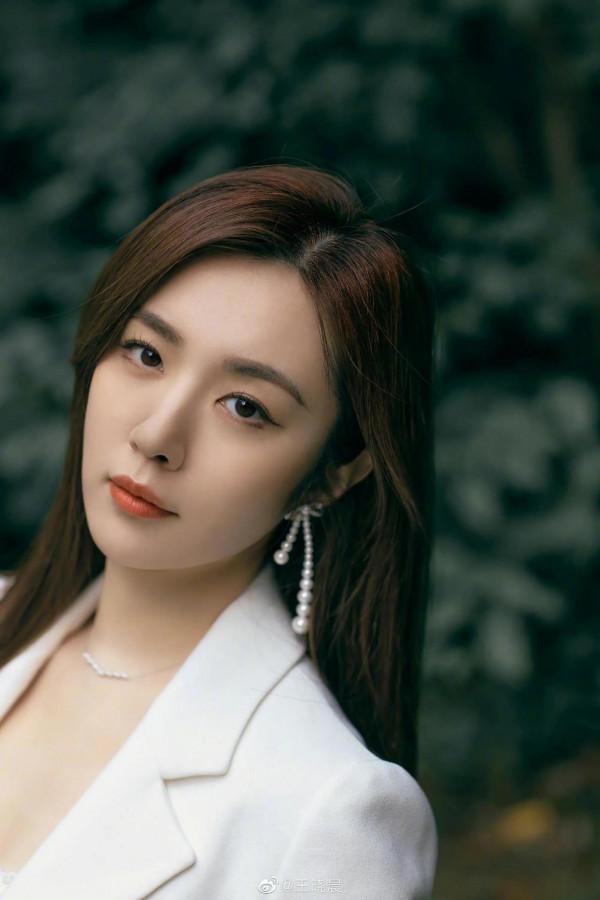 王曉晨美圖