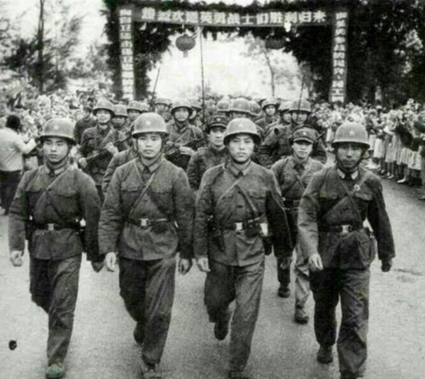 得知越軍活捉張萬年，43軍長急電127師部，張萬年怒道：胡說八道