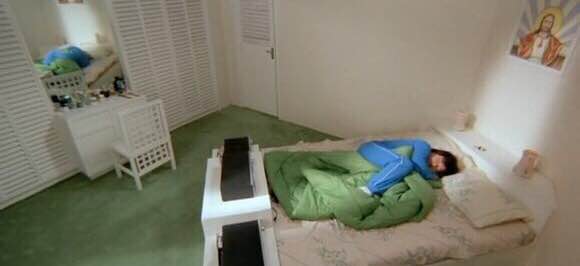 1983年,傅聲遇詭異車禍身亡,甄妮為其生女守寡至今,他憑什麼? 1983年,傅聲遇詭異車禍身亡,甄妮為其生女守寡至今,他憑什麼?