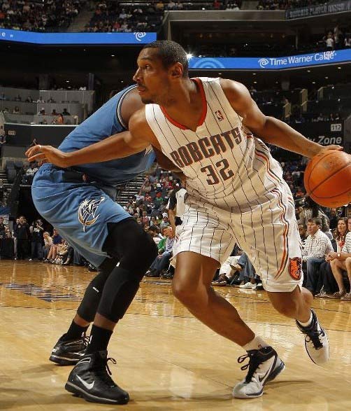 紙醉金迷！盤點NBA最不自律的十大球星：姚明的昔日老大哥上榜