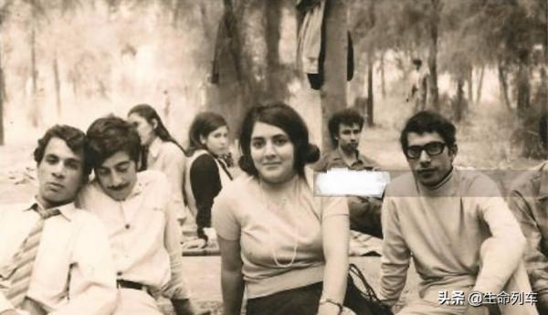 1976年的伊拉克首都巴格達，車水馬龍，繁華程度不輸歐美