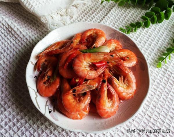 鹽焗蝦這麼做,不用一滴油和水,5分鐘端上桌,Q彈又美味,超喜歡 鹽焗蝦這麼做,不用一滴油和水,5分鐘端上桌,Q彈又美味,超喜歡