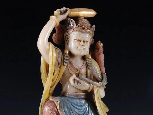 舊藏「壽山石加彩 戲獸佛 造像」