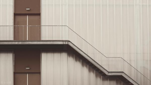 逆天奇案故事:作案之後,兇手在死者家中上網1個小時,動機不明 逆天奇案故事:作案之後,兇手在死者家中上網1個小時,動機不明