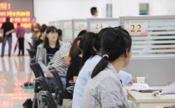 事業單位可以挺直腰板了！晉升補貼不比公務員差，學生可作參考