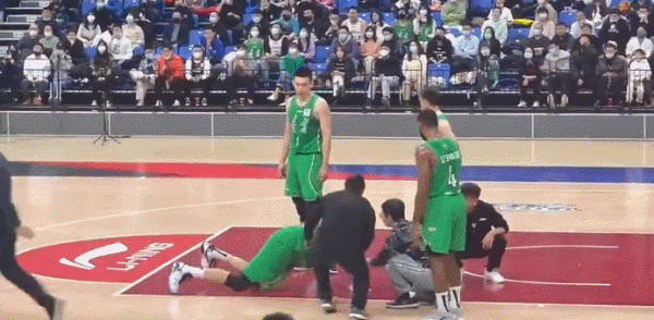 混亂！韓德君威姆斯爆發衝突雙雙被奪權 胡明軒2次違體也被驅逐