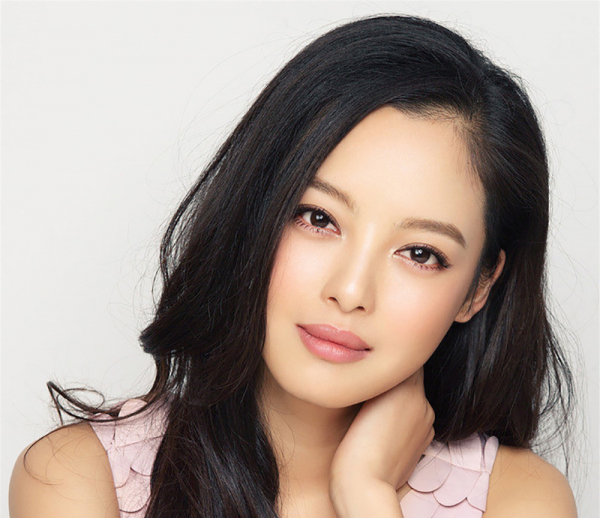 男看鼻子女看嘴？8位厚嘴唇女星，用實力證明“香腸嘴”跟醜無關