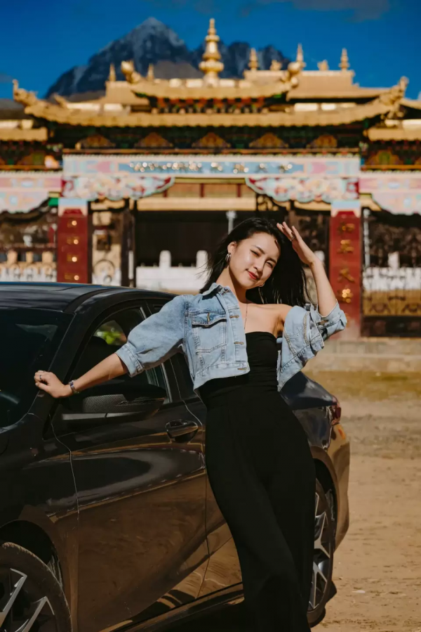 開2021最火的網紅車，打卡最熱的川西網紅店