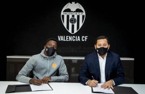 一夜5官宣！尤文簽下00後鋒霸，李磊迎新隊友，國米玻璃人離隊