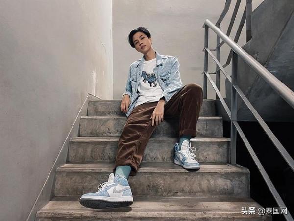 泰國男星Bank發合照 疑公開與網紅Pimtha戀情