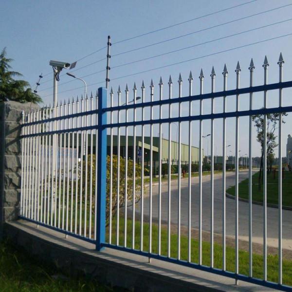 為什麼現在傳統圍牆被取而代之，鋅鋼護欄成為生活中的佼佼者