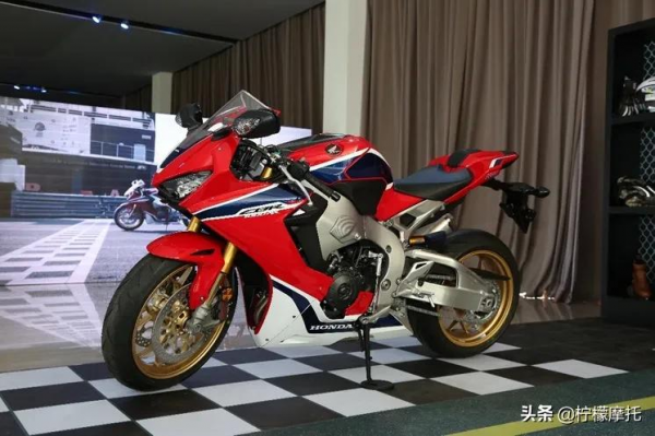 為什麼都迷戀四缸