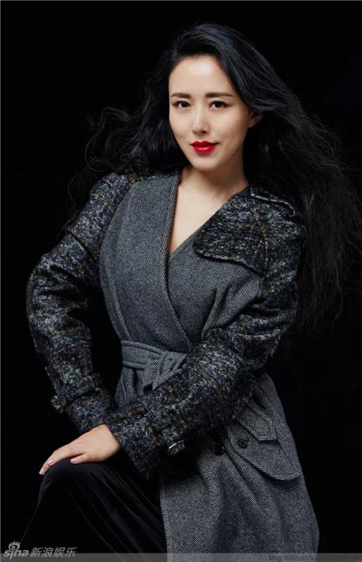 優雅時尚女星顏丹晨美圖