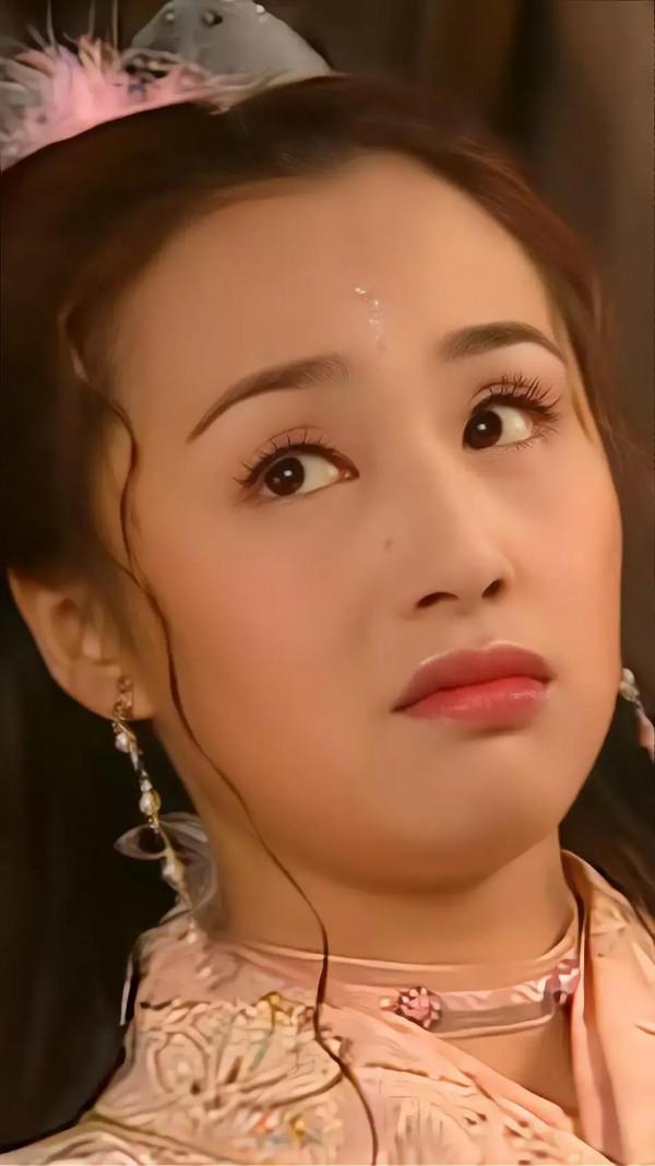 風華絕代的曹穎