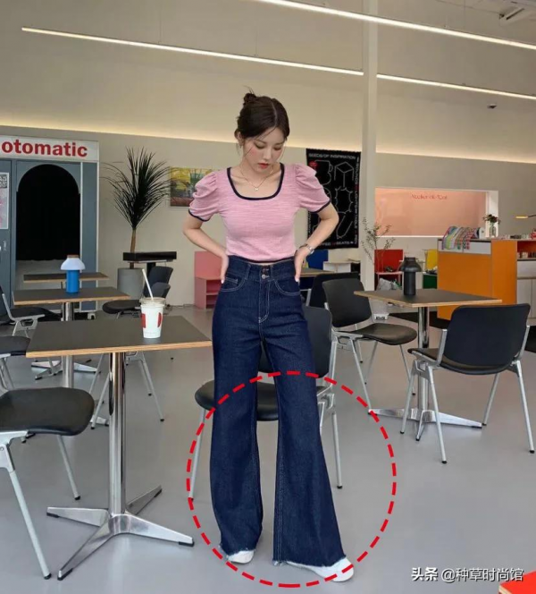 今年秋天“馬蹄褲”火了!比奶奶褲顯瘦,比闊腿褲洋氣 今年秋天“馬蹄褲”火了!比奶奶褲顯瘦,比闊腿褲洋氣