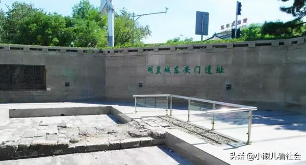 老北京的城門有多壯觀? 老北京的城門有多壯觀?