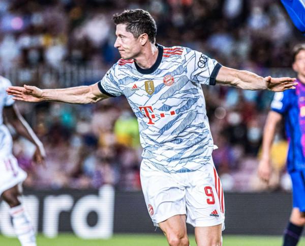 拜仁7：0狂勝升班馬，萊萬再度破門，誰說金球獎大局已定？