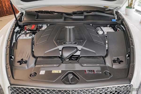 新車｜超豪華品牌如何詮釋新能源？試駕全新賓利添越PHEV