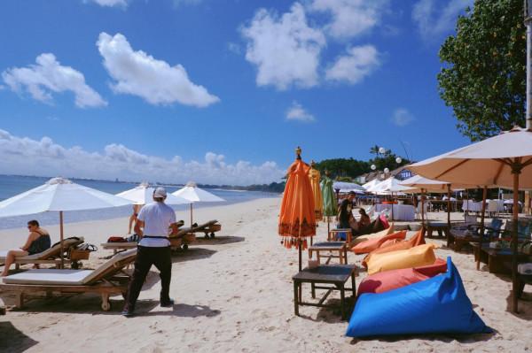 這個國家曾經反華,如今是華人最多的國家,也是最大的島嶼國家 這個國家曾經反華,如今是華人最多的國家,也是最大的島嶼國家