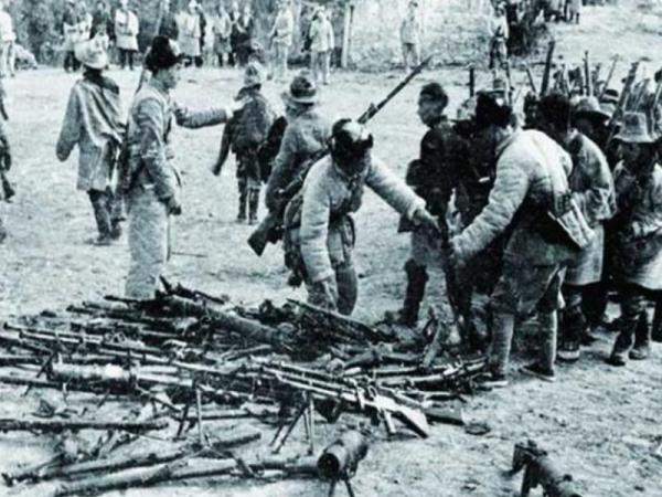 孟良崮戰役，野戰軍滅敵3萬人，卻只繳獲1萬支槍，槍都去哪兒了