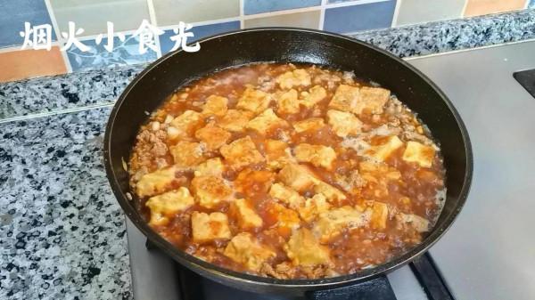 凍豆腐不要老燉著吃，像我這樣做，超下飯，連孩子都能多吃一碗飯