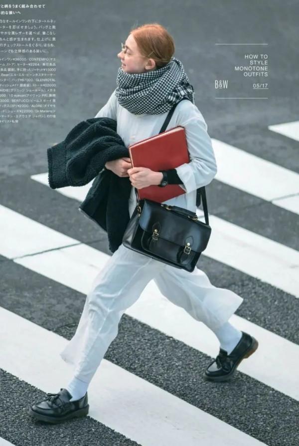 終於不流行露腳踝了!這才是秋冬最正確開啟方式 終於不流行露腳踝了!這才是秋冬最正確開啟方式