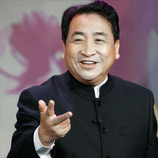 一尊姜昆的雕像怎麼引來那麼多的惡語相向？