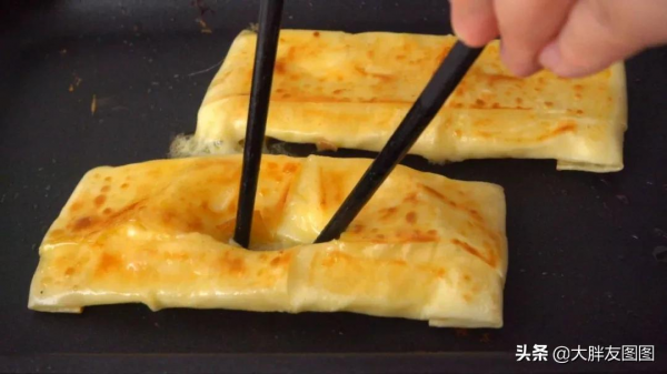 不用揉麵，5分鐘做出褡褳火燒，太香了，一出鍋就被搶光