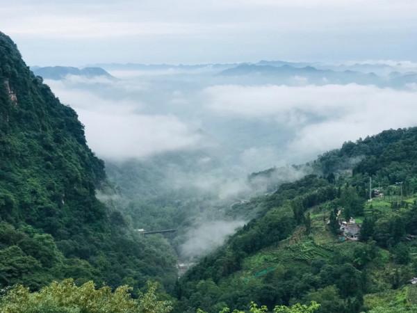 四川“荒廢”景點，人少涼快，成避暑佳地，成都人：去過還想去