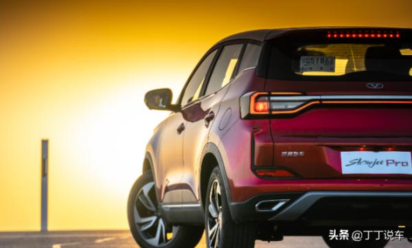 7.59-9.39萬,標配電動座椅,小鋼炮SUV!凱翼炫界Pro購車手冊 7.59-9.39萬,標配電動座椅,小鋼炮SUV!凱翼炫界Pro購車手冊