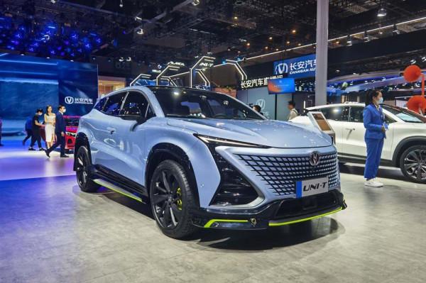 自主與合資之間的較量,長安UNI-T和日產逍客誰更值得一看? 自主與合資之間的較量,長安UNI-T和日產逍客誰更值得一看?