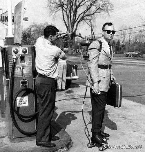 珍貴老照片:四腳朝天的普京、瘋狂挑釁的阿里、屋頂上的極速狂飆 珍貴老照片:四腳朝天的普京、瘋狂挑釁的阿里、屋頂上的極速狂飆